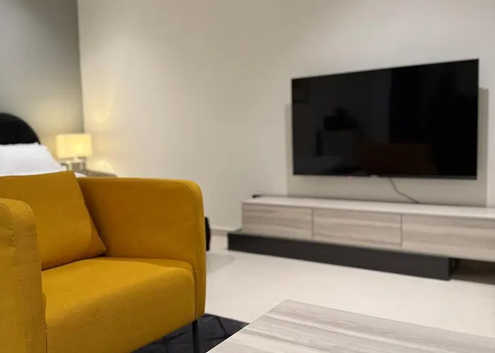 Wonder Garden View Modern Double Bedroom In Almalqa